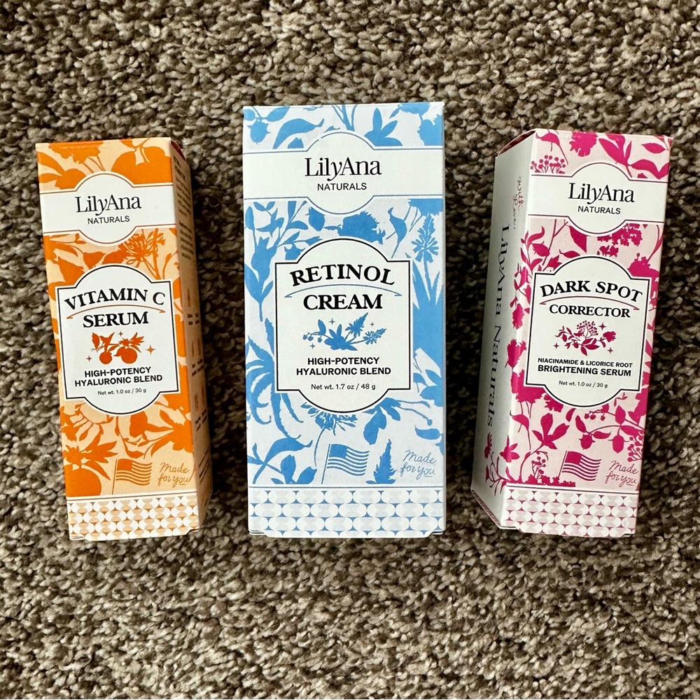LilyAna Naturals Retinol Cream + Vitamin C & Dark Spot Serums